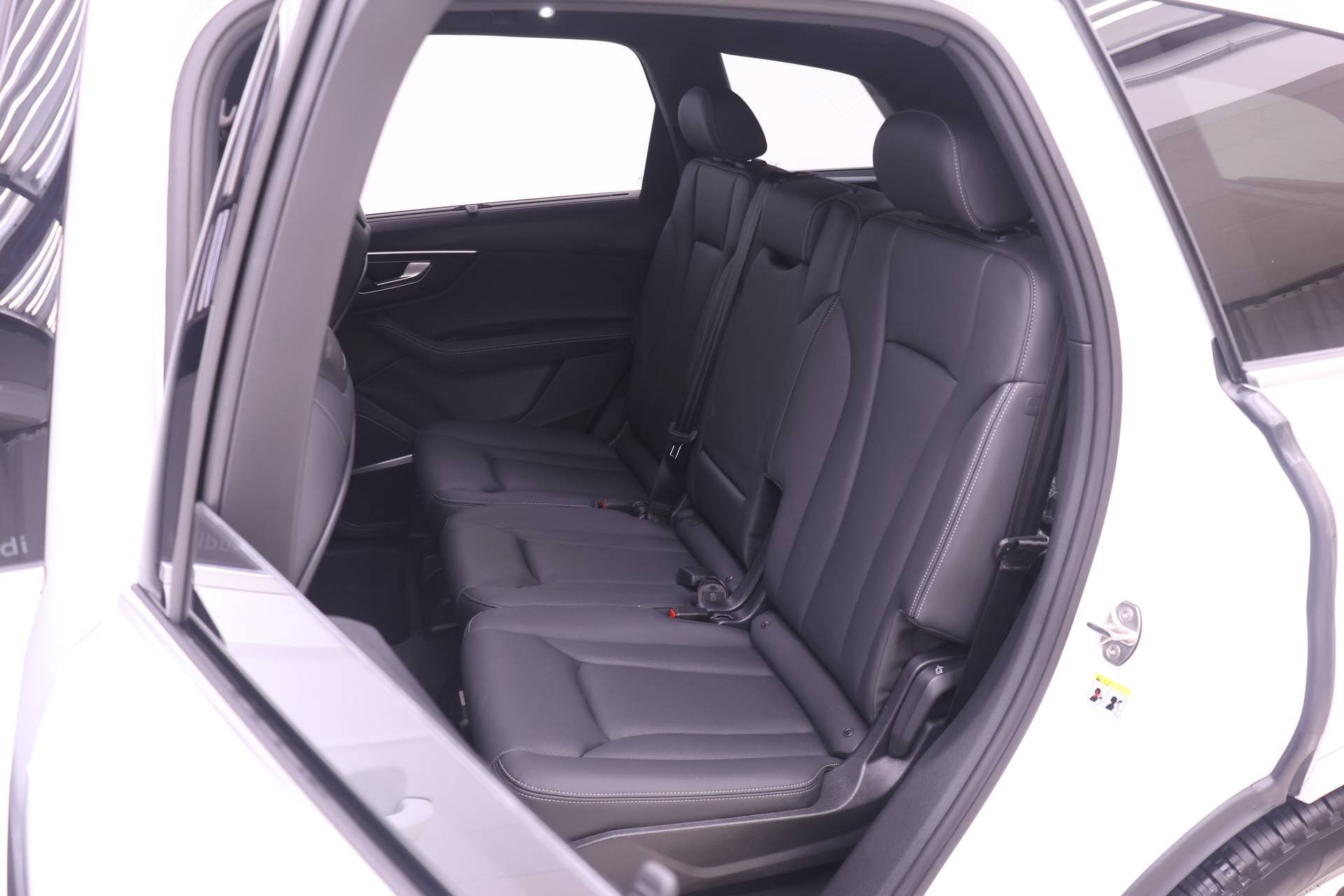 Certified 2026 Audi Q7 2.0T Premium Plus w/ Premium Plus Package AWD/4WD image 15