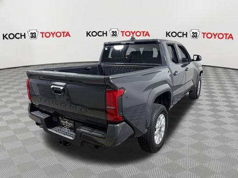 Certified 2024 Toyota Tacoma SR5 AWD/4WD image 8
