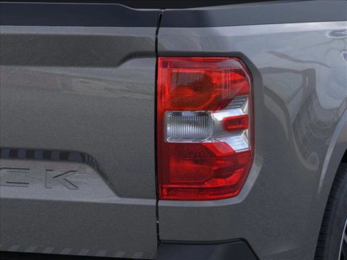 New 2025 Ford Maverick Lariat image 22