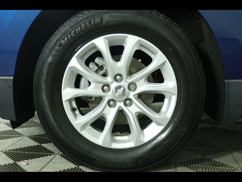 Used 2020 Chevrolet Equinox LT w/ Driver Convenience Package image 10