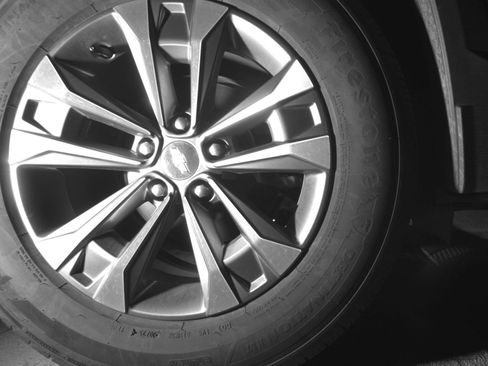 Used 2025 Chevrolet Equinox LT FWD image 18