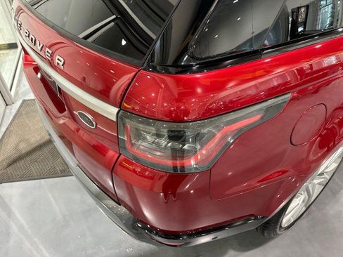 Used 2019 Land Rover Range Rover Sport HSE AWD/4WD image 28