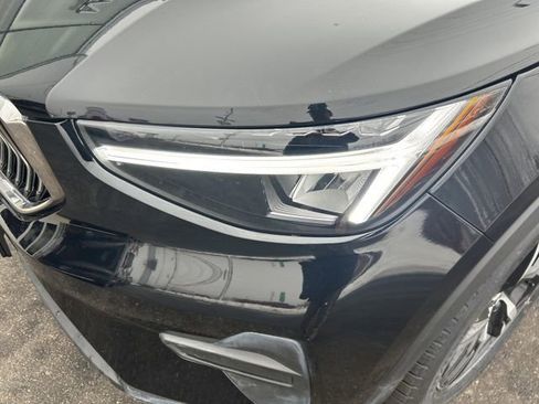Certified 2025 Volvo XC40 B5 Core AWD/4WD image 8