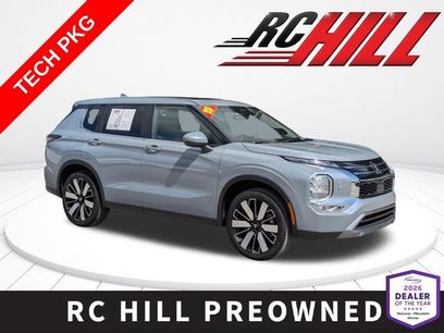 Used 2025 Mitsubishi Outlander SE