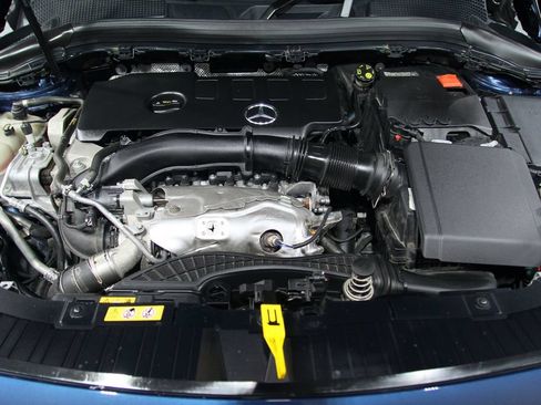 Certified 2021 Mercedes-Benz GLA 250 image 29
