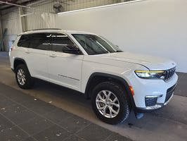 Used 2022 Jeep Grand Cherokee L Limited AWD/4WD image 3