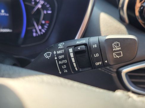 Used 2020 Hyundai Santa Fe Limited image 30