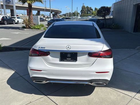 Used 2022 Mercedes-Benz E 350 Sedan image 7