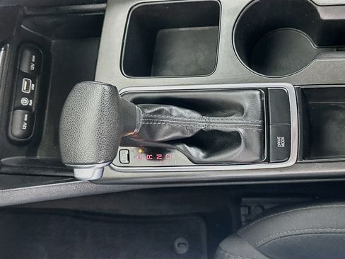 Used 2018 Kia Optima LX FWD image 24