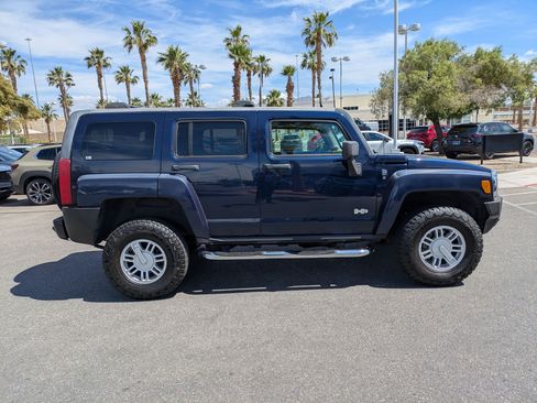 Used 2008 HUMMER H3 Luxury AWD/4WD image 6