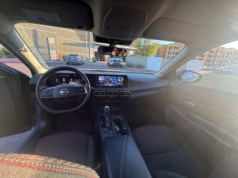 Used 2026 Nissan Sentra SR w/ Floor Mat Package image 20