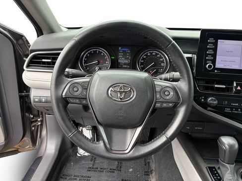 Used 2023 Toyota Camry SE w/ Convenience Package FWD image 15