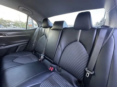 Used 2021 Toyota Camry SE w/ Carpet Mat Package (TMS) FWD image 22