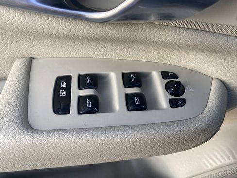 Used 2019 Volvo XC90 T5 Momentum w/ Protection Package Premier image 13