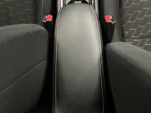 Used 2024 Nissan Kicks SR image 17