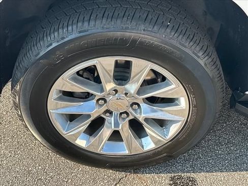 Certified 2023 Chevrolet Tahoe Premier AWD/4WD image 37