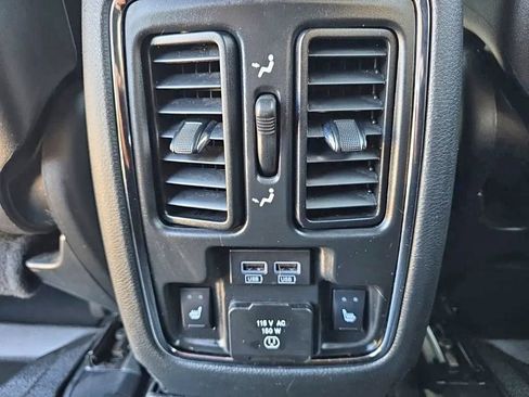 Used 2020 Jeep Grand Cherokee Overland AWD/4WD image 17