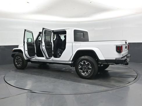 New 2026 Jeep Gladiator Sport AWD/4WD image 46