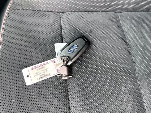Used 2025 Ford Explorer ST AWD/4WD image 12