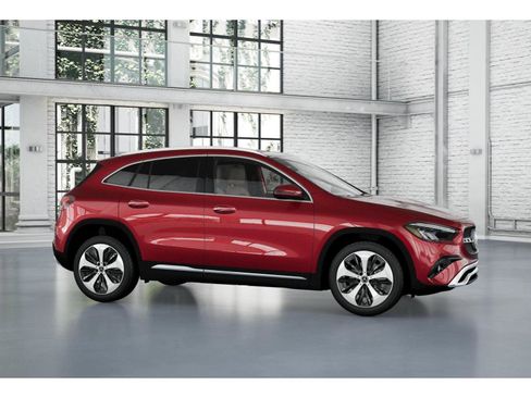 New 2025 Mercedes-Benz GLA 250 image 16