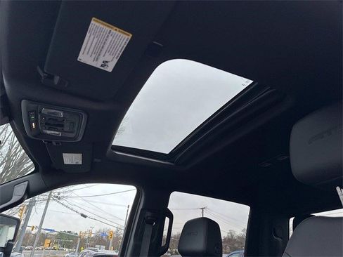 Used 2024 GMC Sierra 2500 AT4 w/ AT4 Premium Plus Package image 21