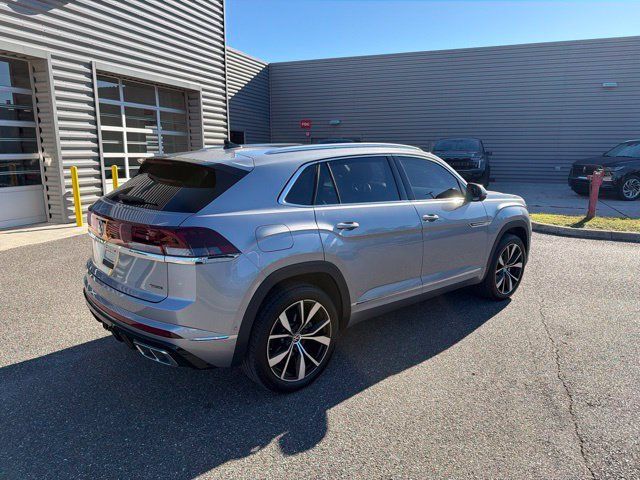 Used 2026 Volkswagen Atlas Cross Sport SEL Premium R-Line AWD/4WD image 5
