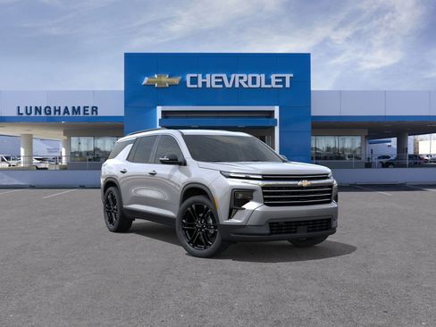 New 2026 Chevrolet Traverse LT image 1