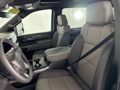 New 2026 Chevrolet Silverado 2500 ZR2 image 25