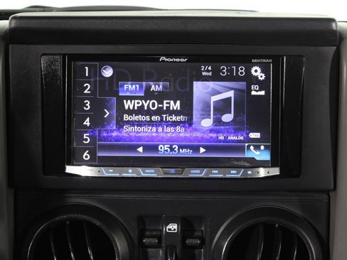 Used 2010 Jeep Wrangler Unlimited Sport image 7