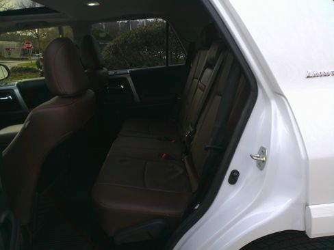 Used 2024 Toyota 4Runner Limited image 30