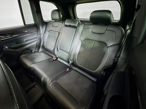 Used 2023 Jeep Grand Cherokee Altitude AWD/4WD image 22