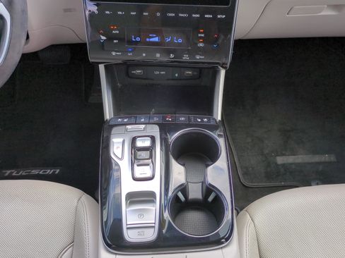 Certified 2022 Hyundai Tucson Limited FWD image 15