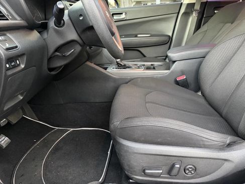 Used 2017 Kia Optima LX w/ Convenience Package image 13