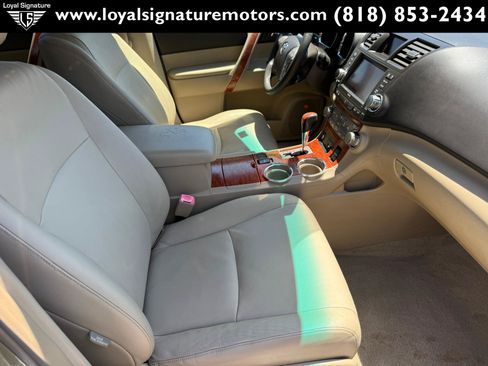 Used 2008 Toyota Highlander Limited FWD image 38