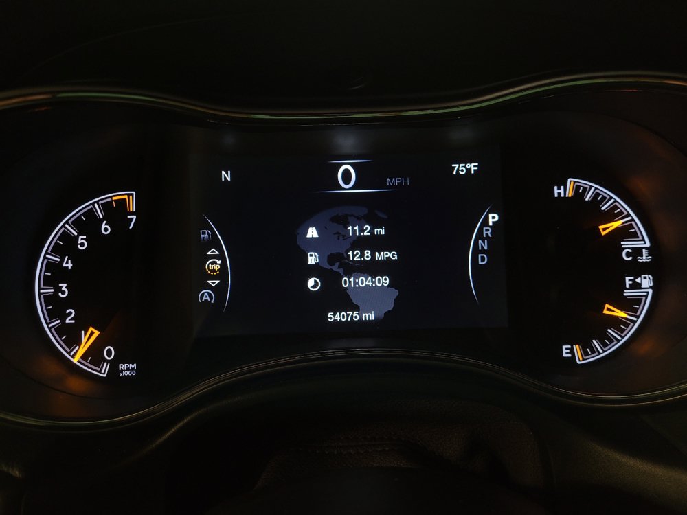 Used 2022 Jeep Grand Cherokee Laredo E w/ Security & Convenience Group RWD image 23