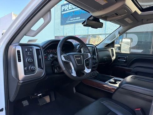 Used 2018 GMC Sierra 3500 SLT w/ Duramax Plus Package AWD/4WD image 12