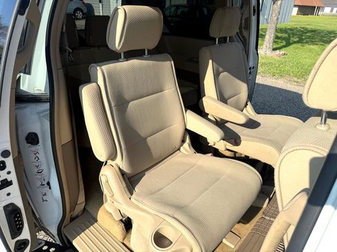 Used 2009 Nissan Quest S w/ Drivers Pkg image 24