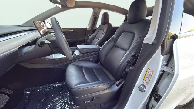 Used 2024 Tesla Model Y Long Range RWD image 14
