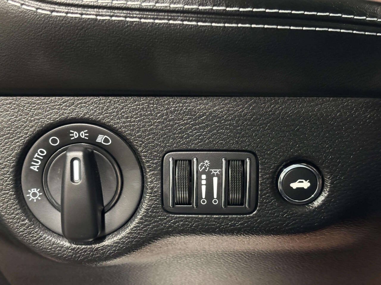 Used 2023 Dodge Challenger SRT Hellcat RWD image 28