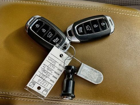 Used 2020 Hyundai Santa Fe SEL w/ Convenience Package AWD/4WD image 35