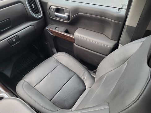 Used 2021 GMC Sierra 1500 SLT RWD image 17
