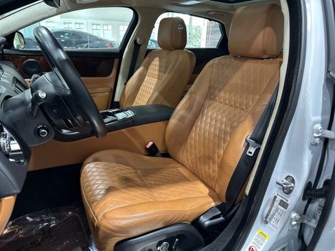 Used 2016 Jaguar XJ L Portfolio AWD/4WD image 44
