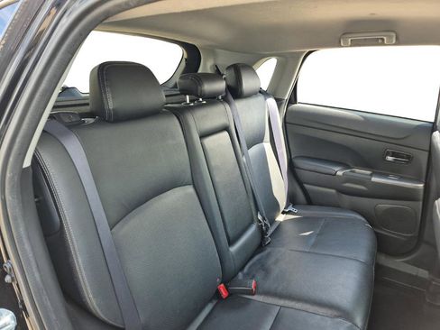 Used 2018 Mitsubishi Outlander Sport SEL image 31