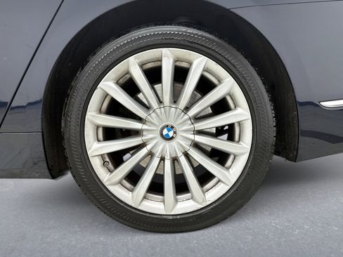 Used 2018 BMW 740e xDrive 740E AWD image 27