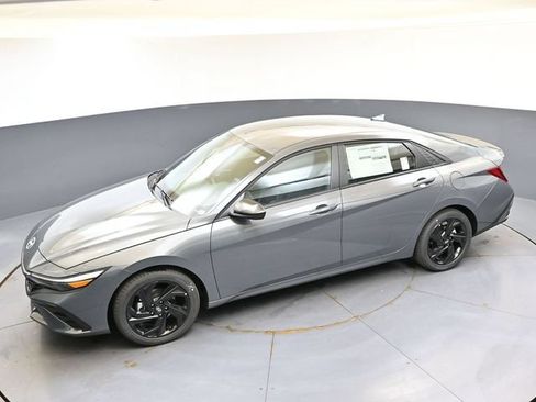 Used 2026 Hyundai Elantra Sport FWD image 47