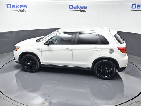 Used 2019 Mitsubishi Outlander Sport LE AWD/4WD image 46