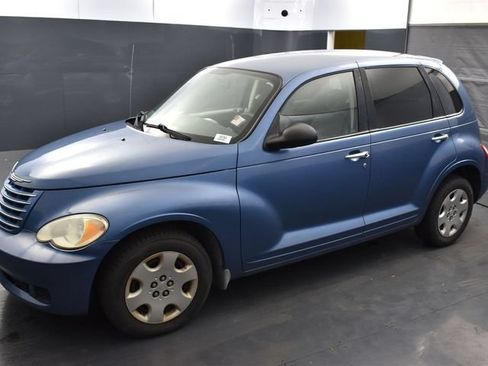 Used 2007 Chrysler PT Cruiser Touring FWD image 2