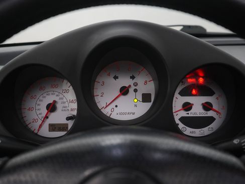 Used 2003 Toyota MR2 RWD image 23