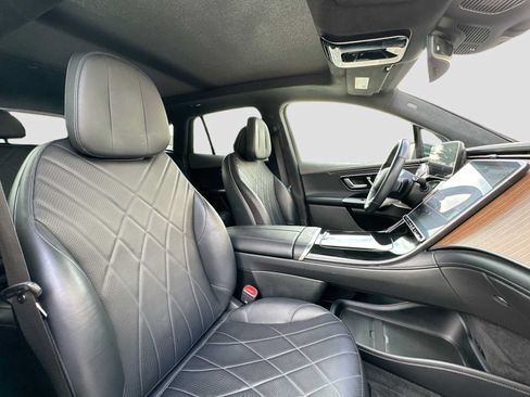 Used 2023 Mercedes-Benz EQE 500 4MATIC SUV image 30