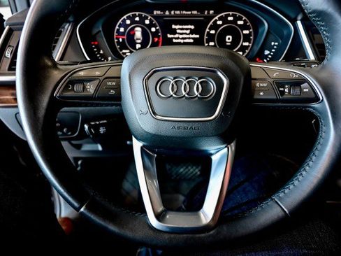 Used 2018 Audi Q5 2.0T Premium AWD/4WD image 35